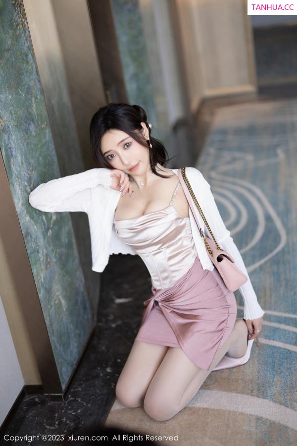 王馨瑶  [XiuRen]高清写真图 2023.11.09 No.7640 王馨瑶yanni 时尚美腿第27张图片